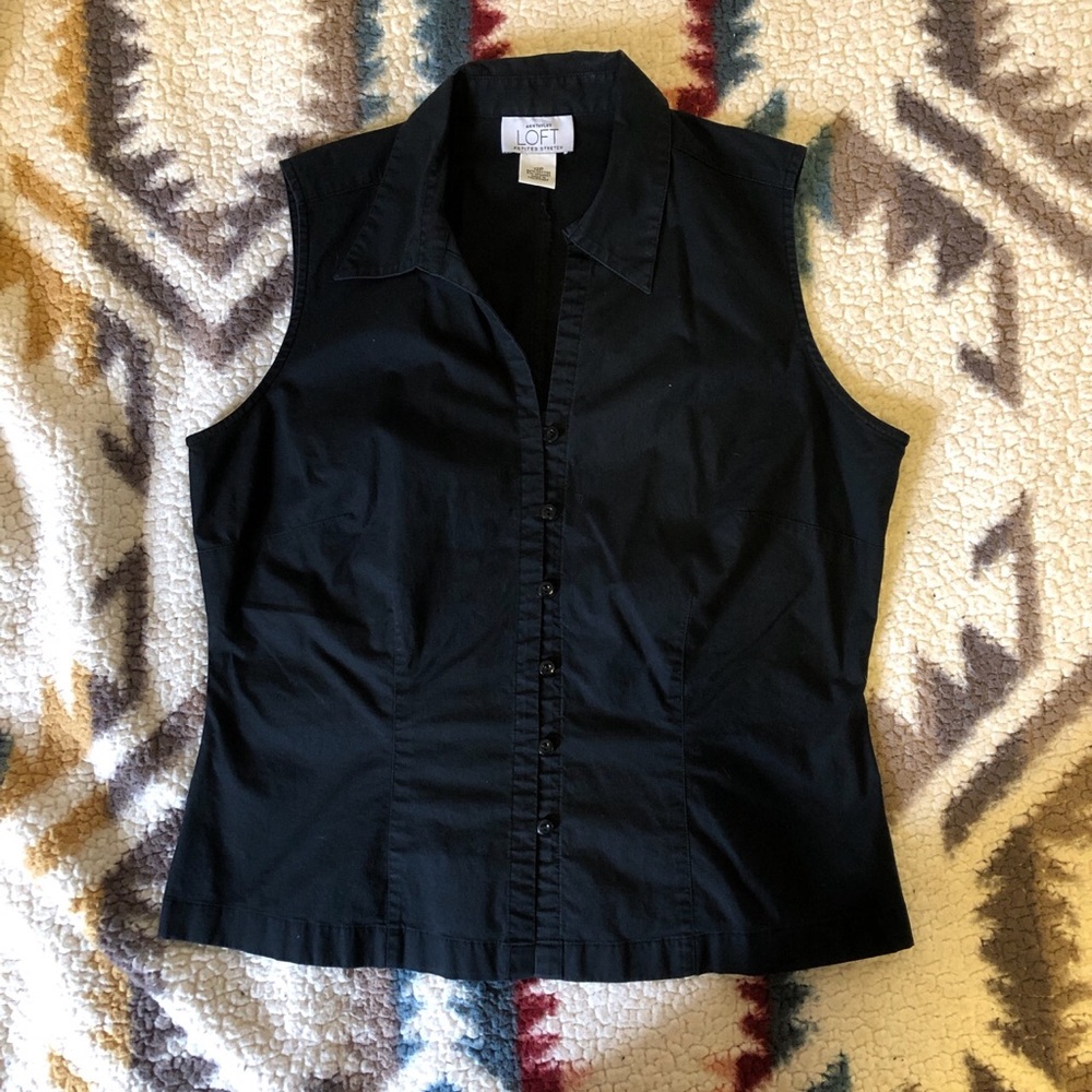Black button up vest, size 12P, women’s medium